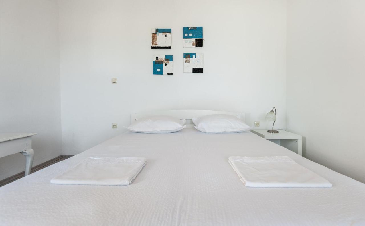 אומיס Apartments Antonija מראה חיצוני תמונה
