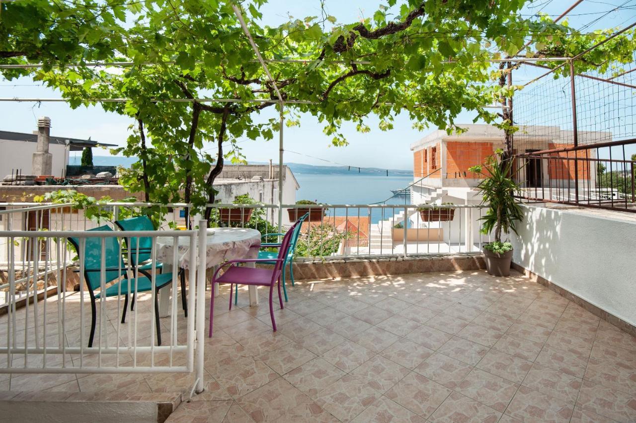 אומיס Apartments Antonija מראה חיצוני תמונה